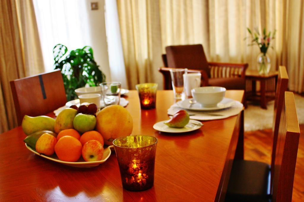 Gemsuites Serviced Apartments State House Nairobi Ruang foto