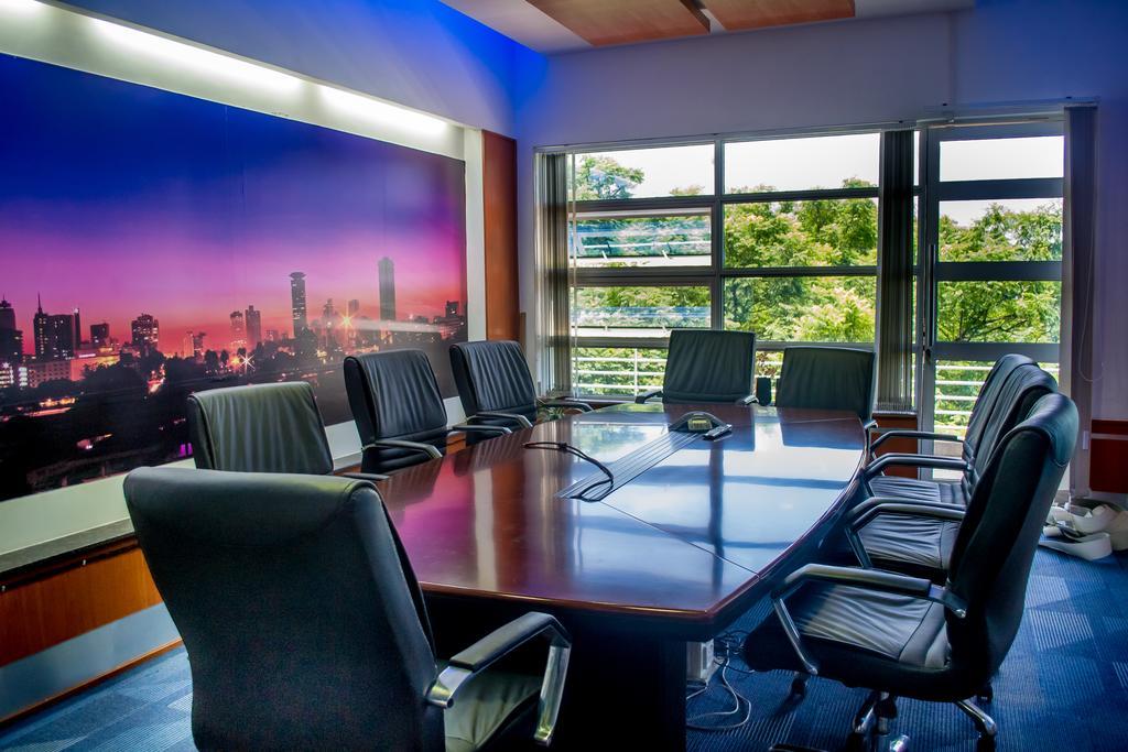 Gemsuites Serviced Apartments State House Nairobi Bagian luar foto