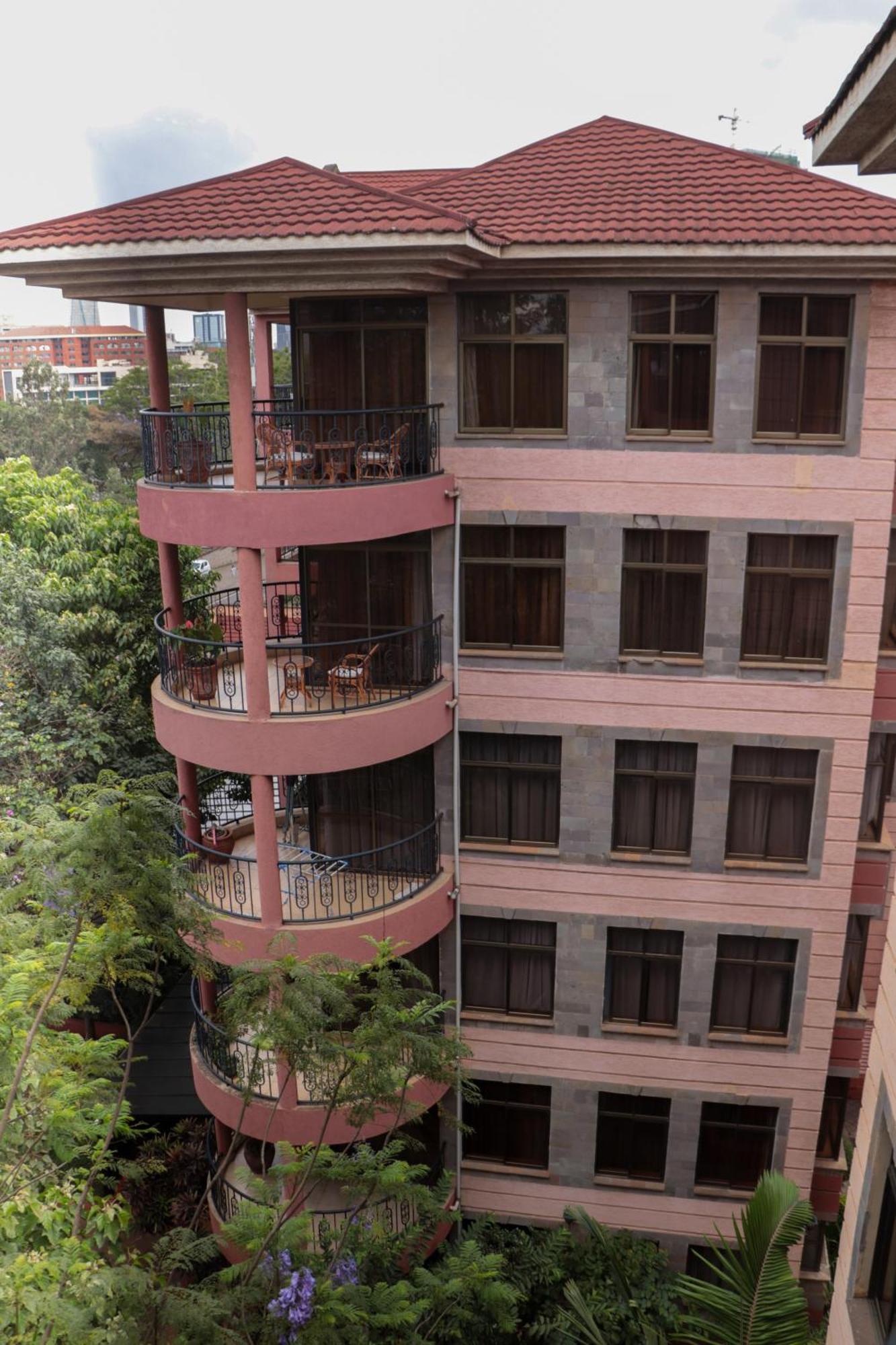 Gemsuites Serviced Apartments State House Nairobi Bagian luar foto