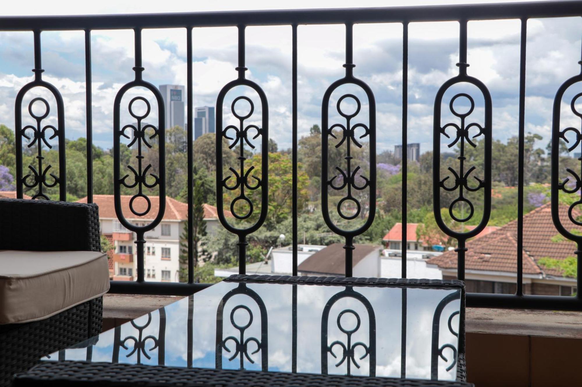 Gemsuites Serviced Apartments State House Nairobi Bagian luar foto