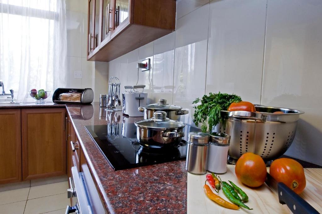 Gemsuites Serviced Apartments State House Nairobi Ruang foto